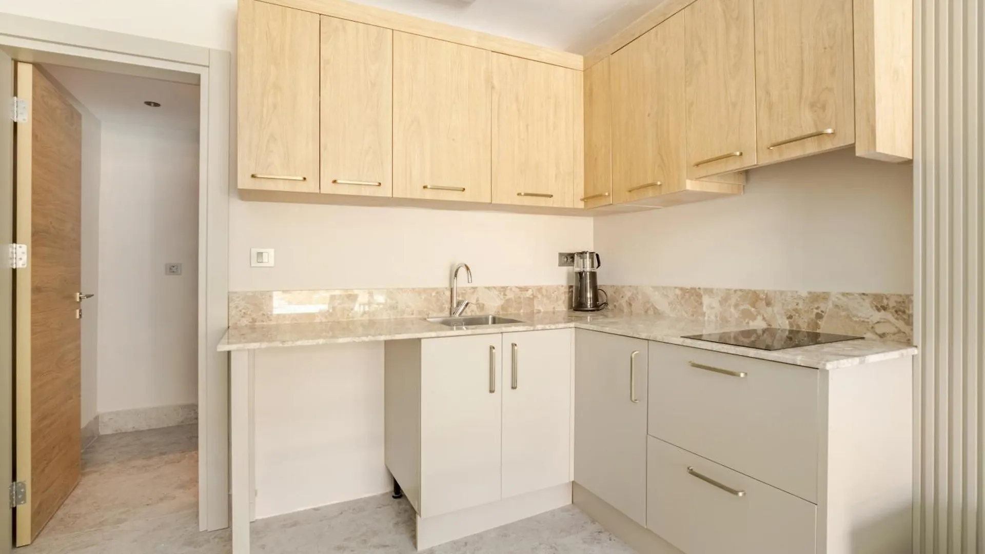 Apartamento Chic Suite With Balcony Direct Pool Access Fethiye