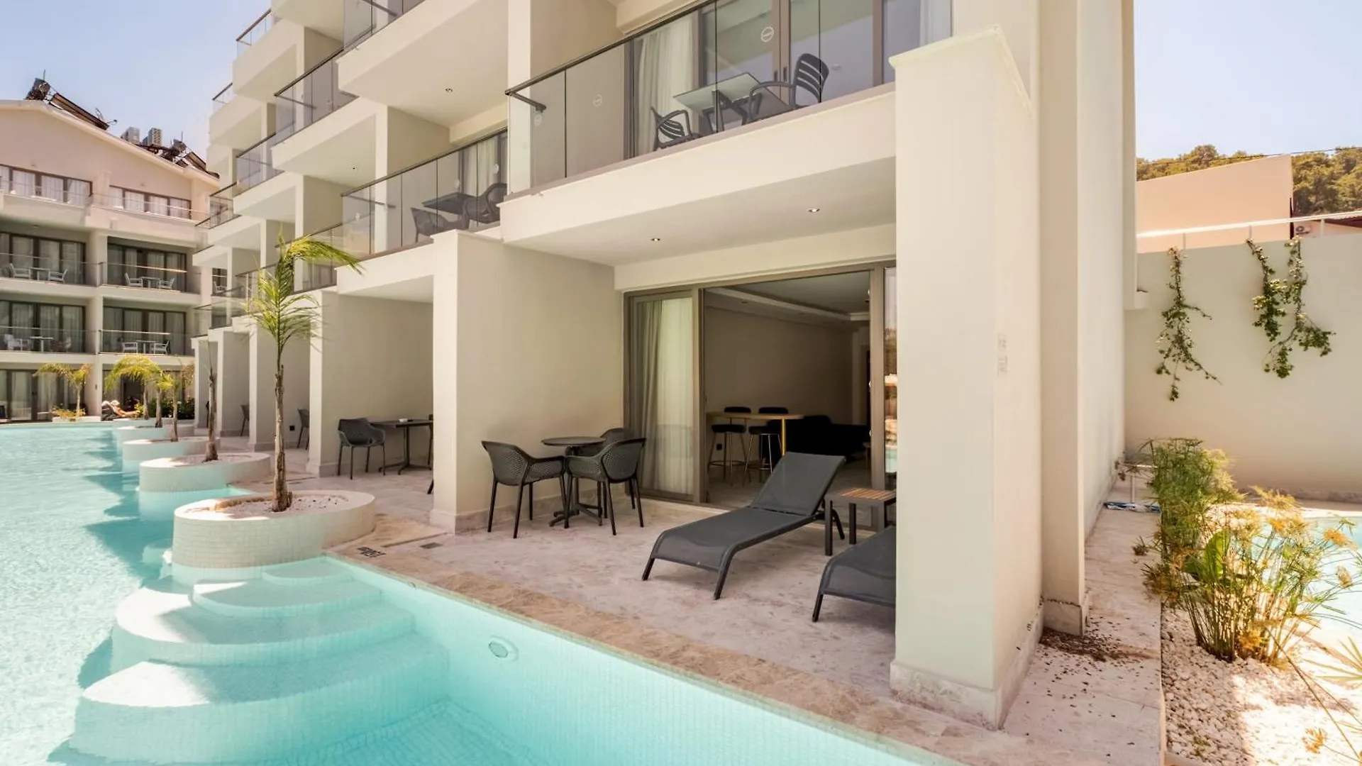 Chic Suite With Balcony Direct Pool Access Fethiye Turquia