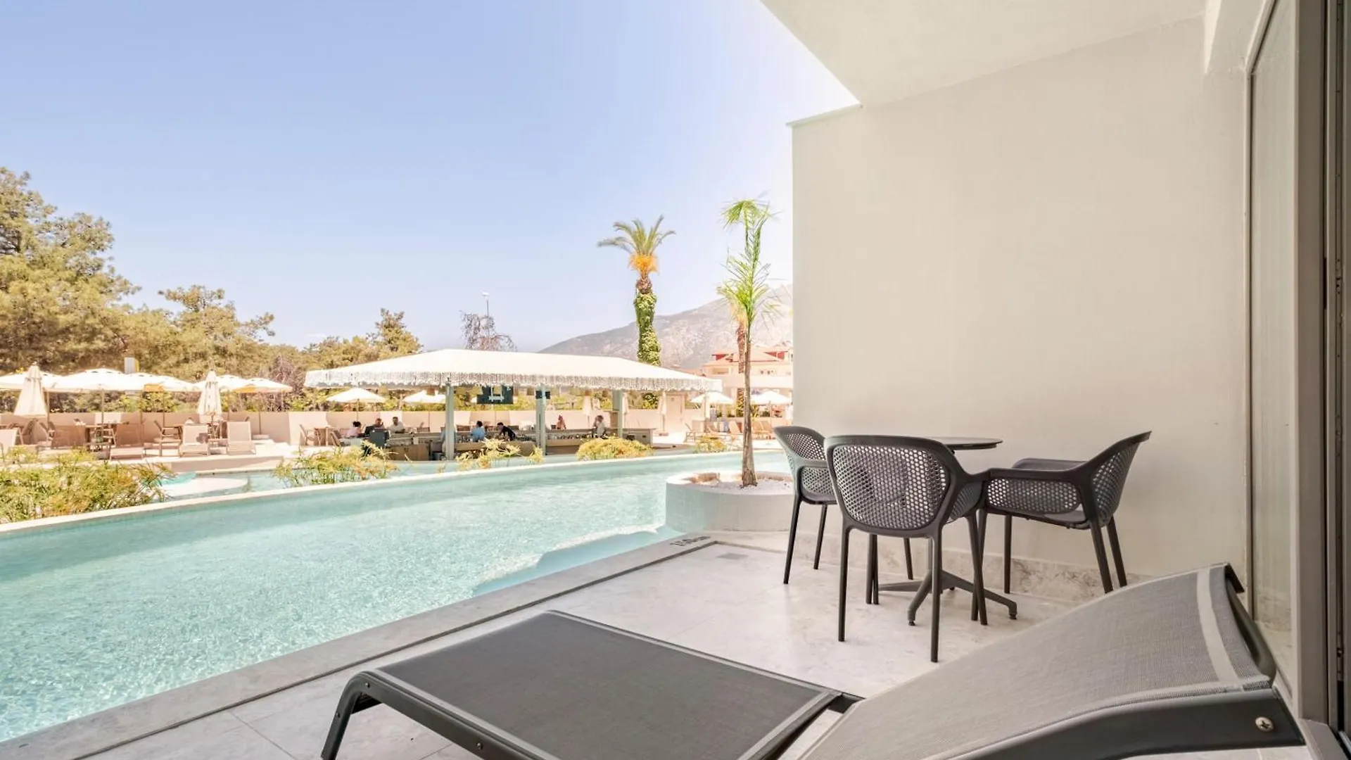 Chic Suite With Balcony Direct Pool Access Fethiye 0*,  Turquia